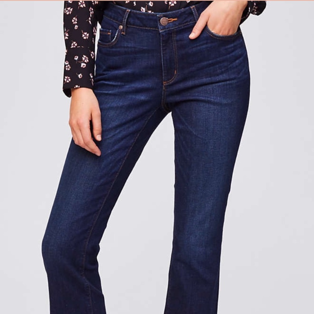 Loft Modern Flare Jeans NEW🔥🔥